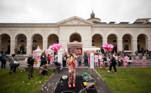Circo Cinico: Il circo dell'Estetista Cinica