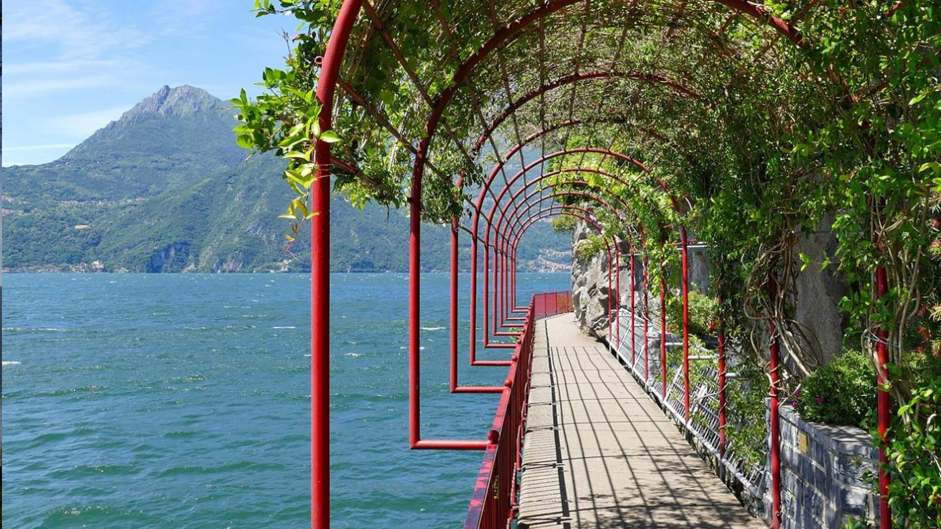passeggiata degli innamorati a Varenna
