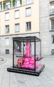 L’istallazione di Diego Dalla Palma in Piazzetta Brera
