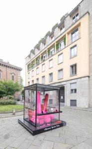 L’istallazione di Diego Dalla Palma in Piazzetta Brera