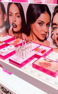 Il nuovo permanent store di Veralab e Overskin in Stazione Centrale a Milano