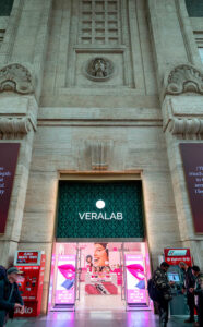 Il nuovo permanent store di Veralab e Overskin in Stazione Centrale a Milano