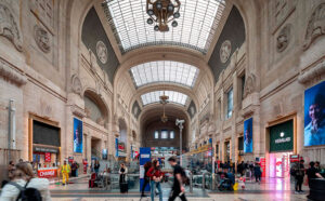 Il nuovo permanent store di Veralab e Overskin in Stazione Centrale a Milano