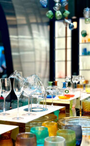 Lo stand IVV a La maison e L'Object a Parigi 2024 progettato da 23bassi