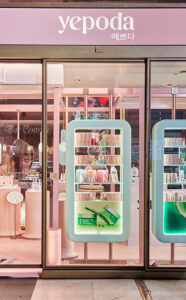 Il nuovo pop up store di Yepoda in Stazione Centrale a Milano progettato da 23bassi