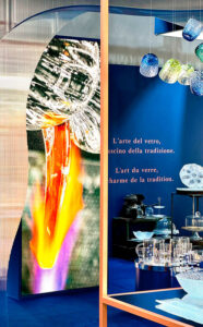 Lo stand IVV a La maison e L'Object a Parigi 2024 progettato da 23bassi