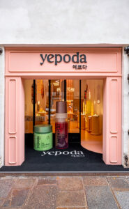 yepoda temporary shop El Marais Parigi
