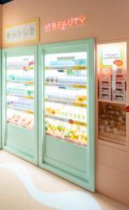 un minimarket coreano di skincare firmato 23Bassi tra neon, pop design e K-beauty da provare!