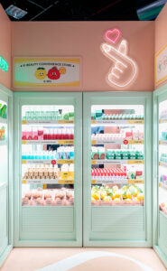 un minimarket coreano di skincare firmato 23Bassi tra neon, pop design e K-beauty da provare!