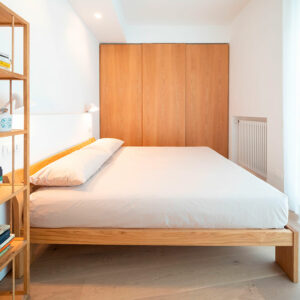 Casa Wabi Sabi: un piccolo appartamento a Milano dal design essenziale